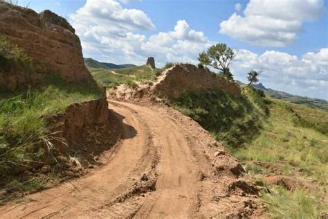 china excavator died|Great Wall damaged by Chinese construction workers : NPR.